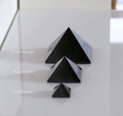 OCUS Schungit Pyramide – alle drei Größen im Überblick